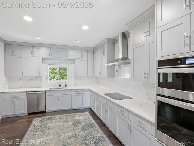 879 N Hacker Road, Oceola Township, MI 48843