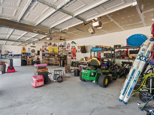 879 N Hacker Road, Oceola Township, MI 48843
