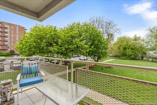 23-45 Bell Boulevard 1H, Bayside, NY 11360