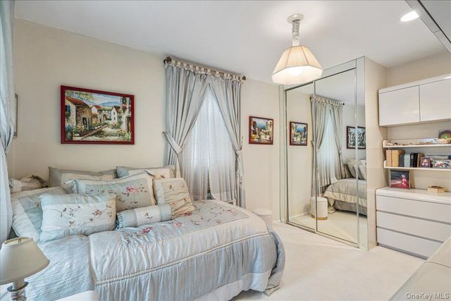 23-45 Bell Boulevard 1H, Bayside, NY 11360