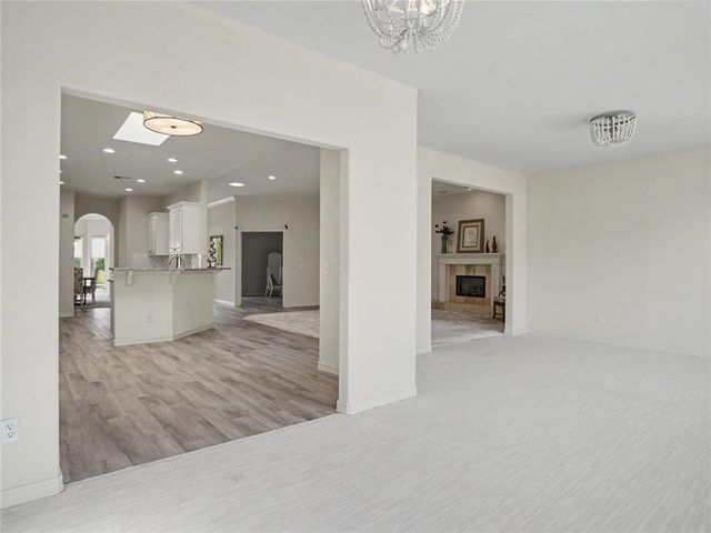 5313 NW 123rd Street, Oklahoma City, OK 73142