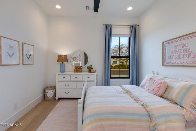 5513 E VERDE Lane, Phoenix, AZ 85018