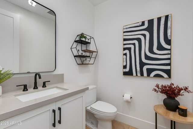 5513 E VERDE Lane, Phoenix, AZ 85018