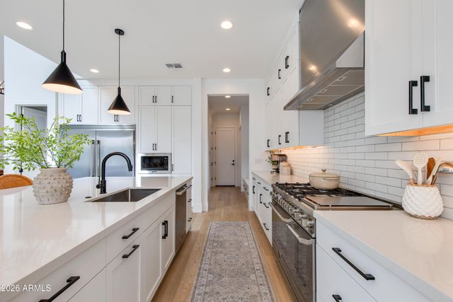 5513 E VERDE Lane, Phoenix, AZ 85018