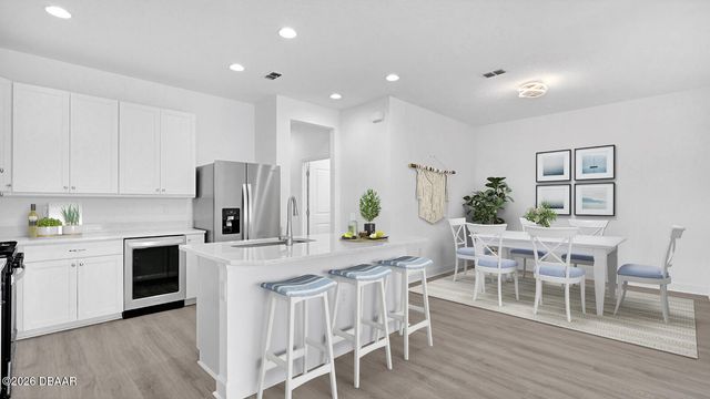 202 Summertime Place, Daytona Beach, FL 32124