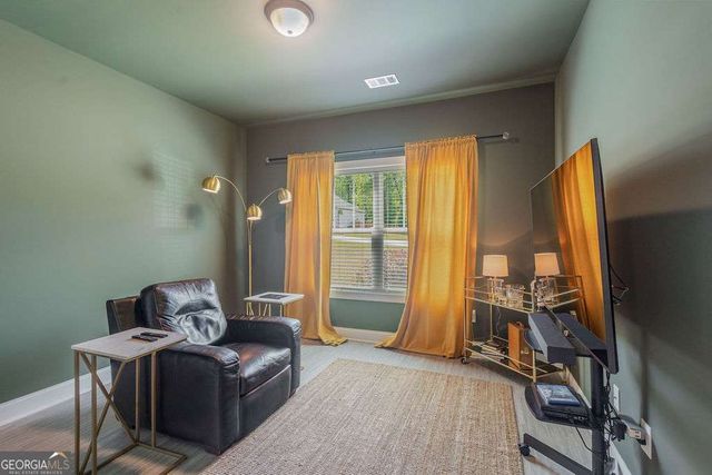 39 E Hill Street, Newnan, GA 30263