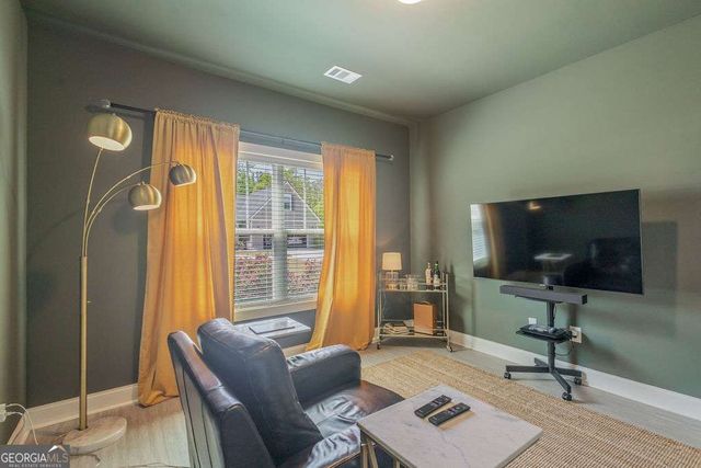 39 E Hill Street, Newnan, GA 30263