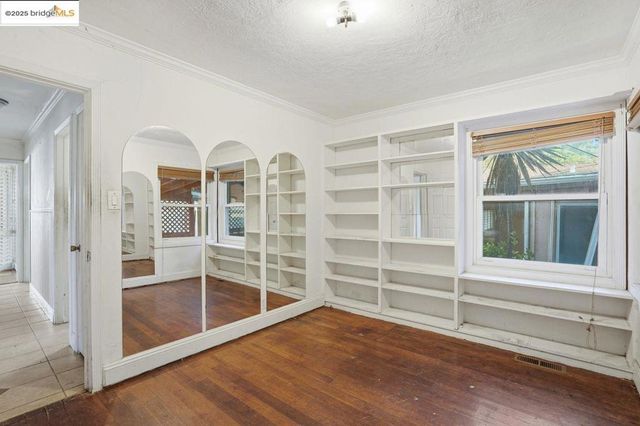 4116 Kentwood Ct, Oakland, CA 94605