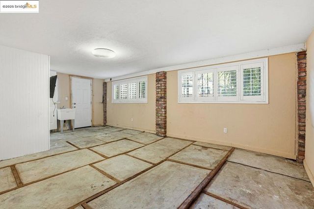 4116 Kentwood Ct, Oakland, CA 94605