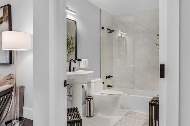 4101 Carriage Drive C2, Pompano Beach, FL 33069