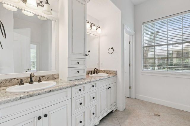 9017 GREAT HERON CIRCLE, Orlando, FL 32836