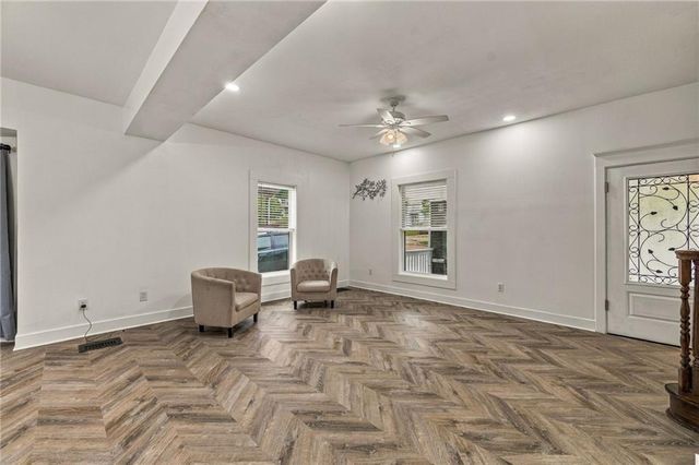 1432 W Walnut Street, Independence, MO 64050