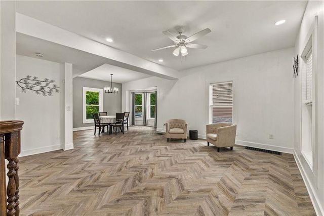 1432 W Walnut Street, Independence, MO 64050