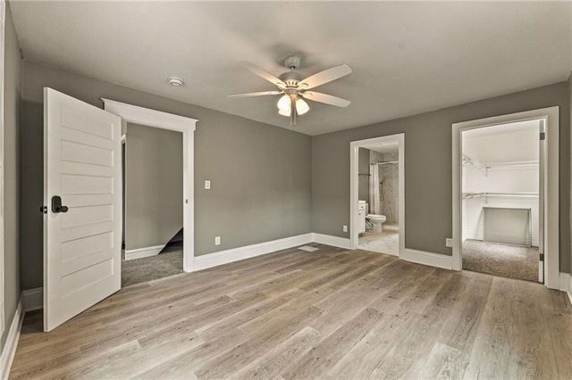 1432 W Walnut Street, Independence, MO 64050
