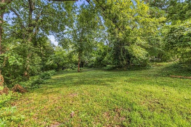1432 W Walnut Street, Independence, MO 64050