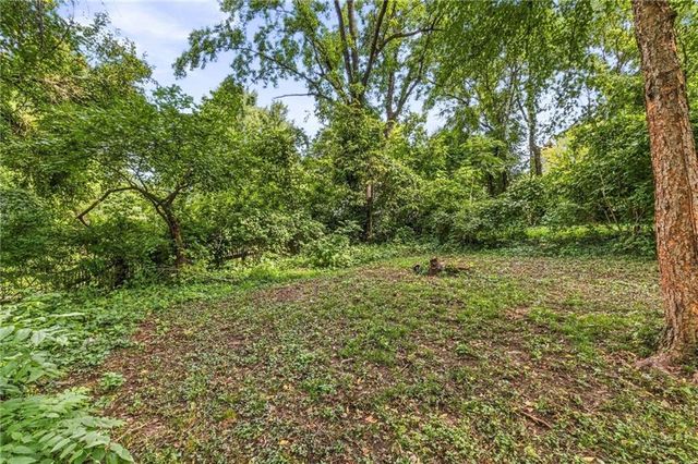 1432 W Walnut Street, Independence, MO 64050