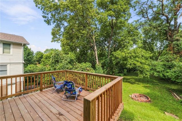 1432 W Walnut Street, Independence, MO 64050