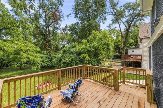 1432 W Walnut Street, Independence, MO 64050