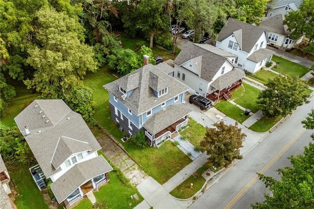 1432 W Walnut Street, Independence, MO 64050