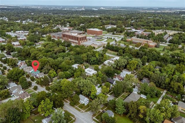 1432 W Walnut Street, Independence, MO 64050