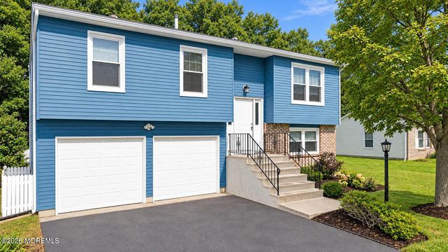 15 Deer Run Drive N, Barnegat, NJ 08005