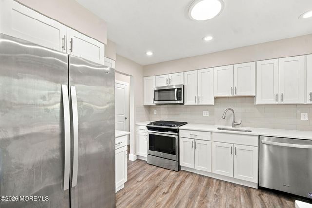 15 Deer Run Drive N, Barnegat, NJ 08005