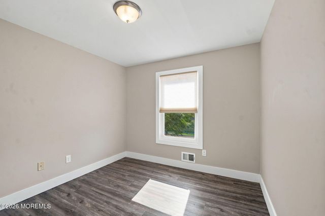 15 Deer Run Drive N, Barnegat, NJ 08005