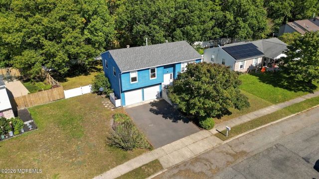 15 Deer Run Drive N, Barnegat, NJ 08005