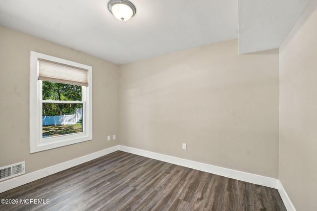 15 Deer Run Drive N, Barnegat, NJ 08005