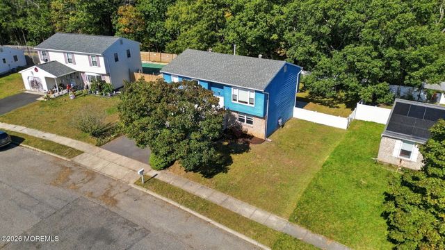 15 Deer Run Drive N, Barnegat, NJ 08005