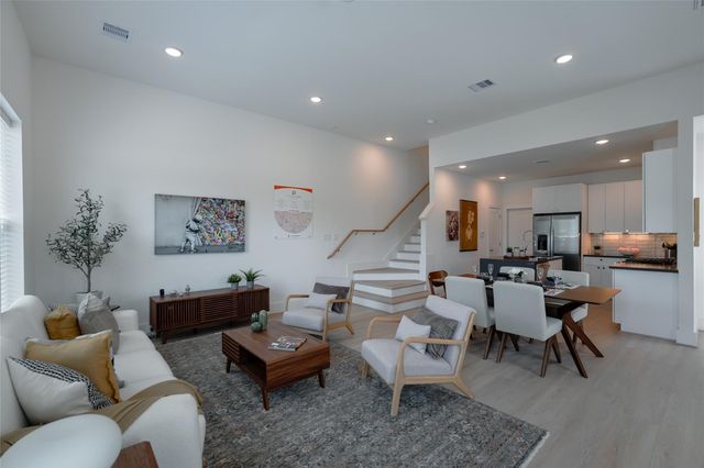 862 Paul Quinn Street B, Houston, TX 77091