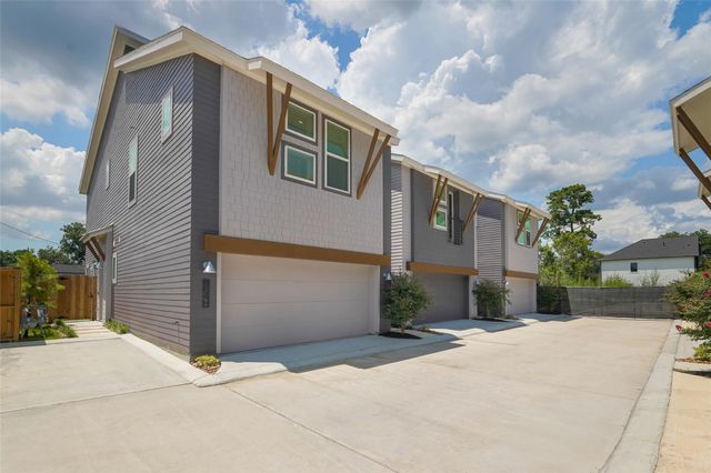 862 Paul Quinn Street B, Houston, TX 77091
