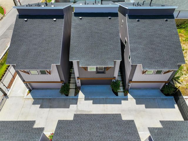 862 Paul Quinn Street B, Houston, TX 77091