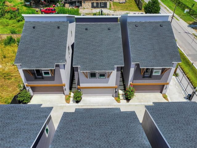 862 Paul Quinn Street B, Houston, TX 77091