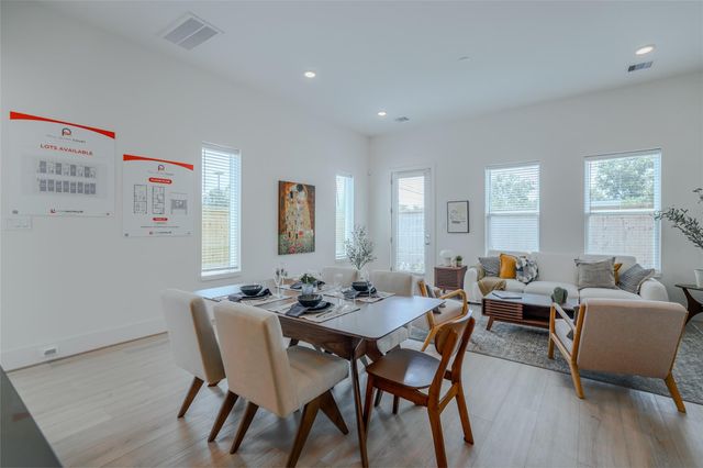 862 Paul Quinn Street B, Houston, TX 77091