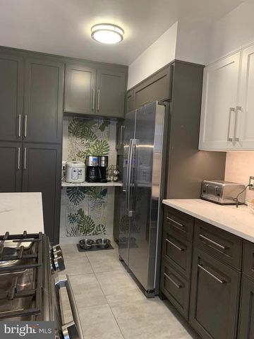 4415 FAIRFIELD DR, Bethesda, MD 20814