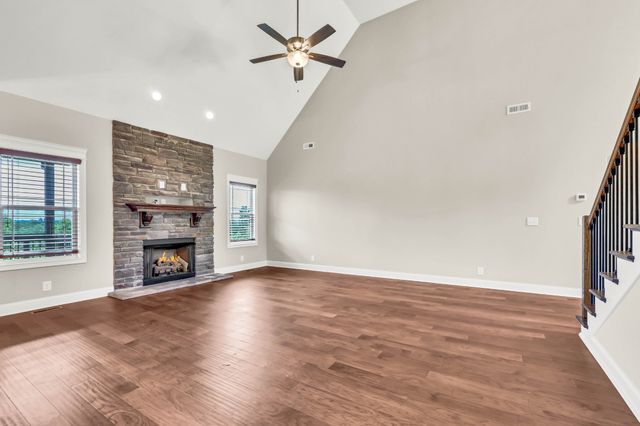 4018 Cooper Creek Rd, Woodlawn, TN 37191