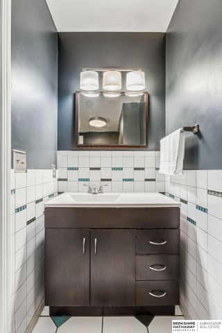 2311 S 166 Street, Omaha, NE 68130