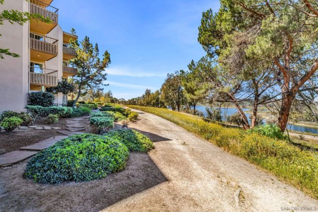 5710 Baltimore Dr 429, La Mesa, CA 91942