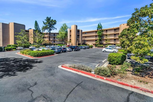 5710 Baltimore Dr 429, La Mesa, CA 91942