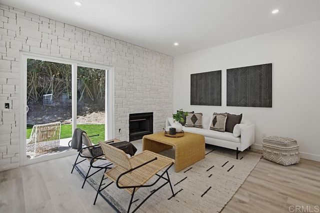 6448 Glidden St, San Diego, CA 92111