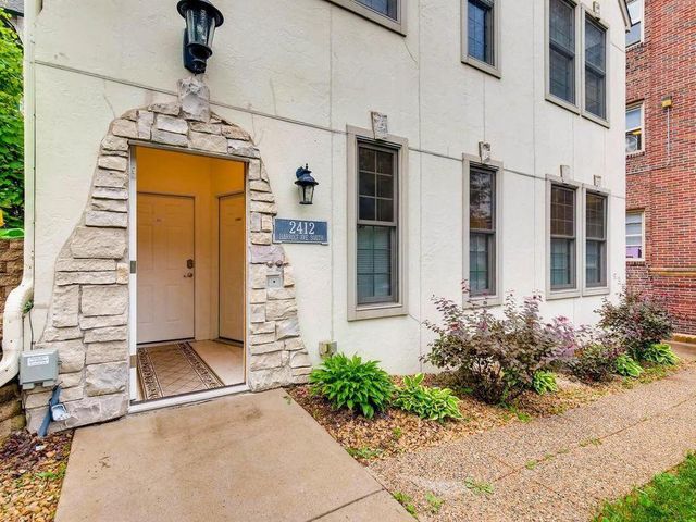 2412 Harriet Avenue 101, Minneapolis, MN 55405