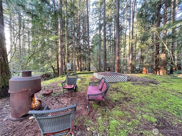 101 N Duckabush Loop W, Hoodsport, WA 98548