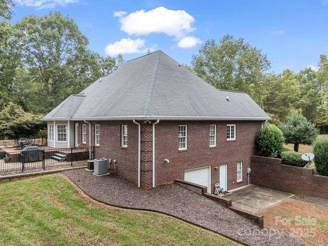 1009 Pearidge Road, Bostic, NC 28018