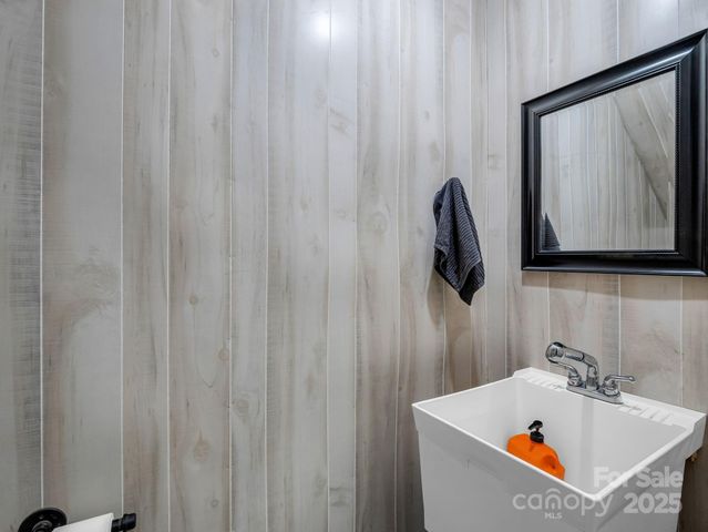 1009 Pearidge Road, Bostic, NC 28018