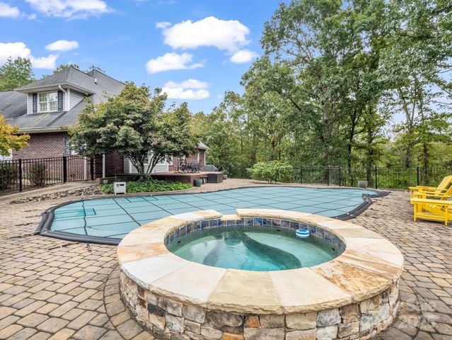 1009 Pearidge Road, Bostic, NC 28018