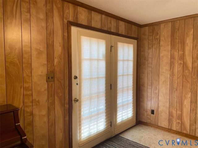2716 Rollingwood Rd, Petersburg, VA 23805