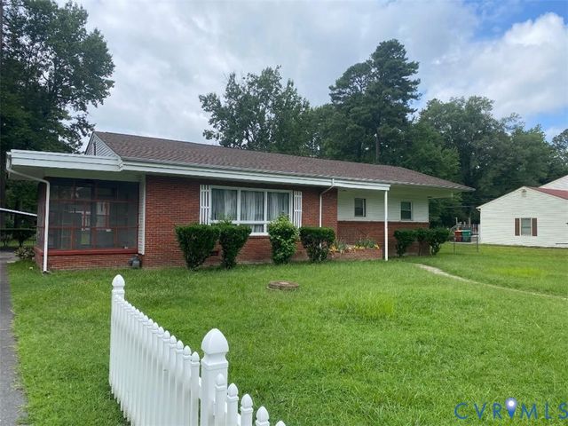 2716 Rollingwood Rd, Petersburg, VA 23805