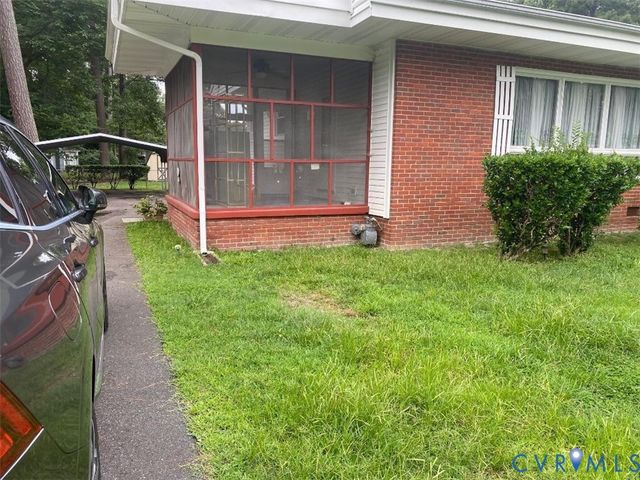 2716 Rollingwood Rd, Petersburg, VA 23805