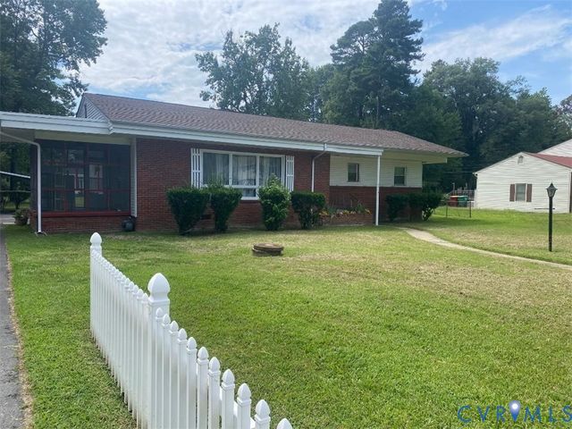 2716 Rollingwood Rd, Petersburg, VA 23805